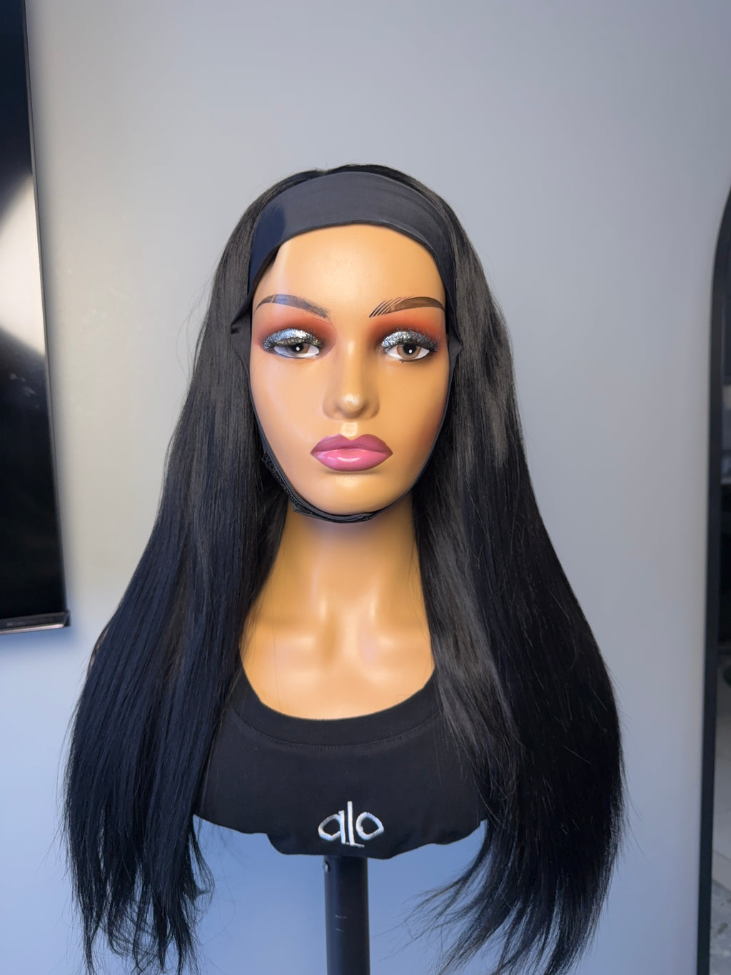 Blended headband wig