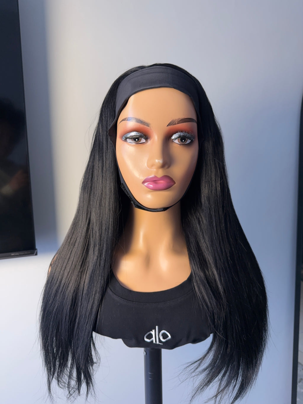 Blended headband wig