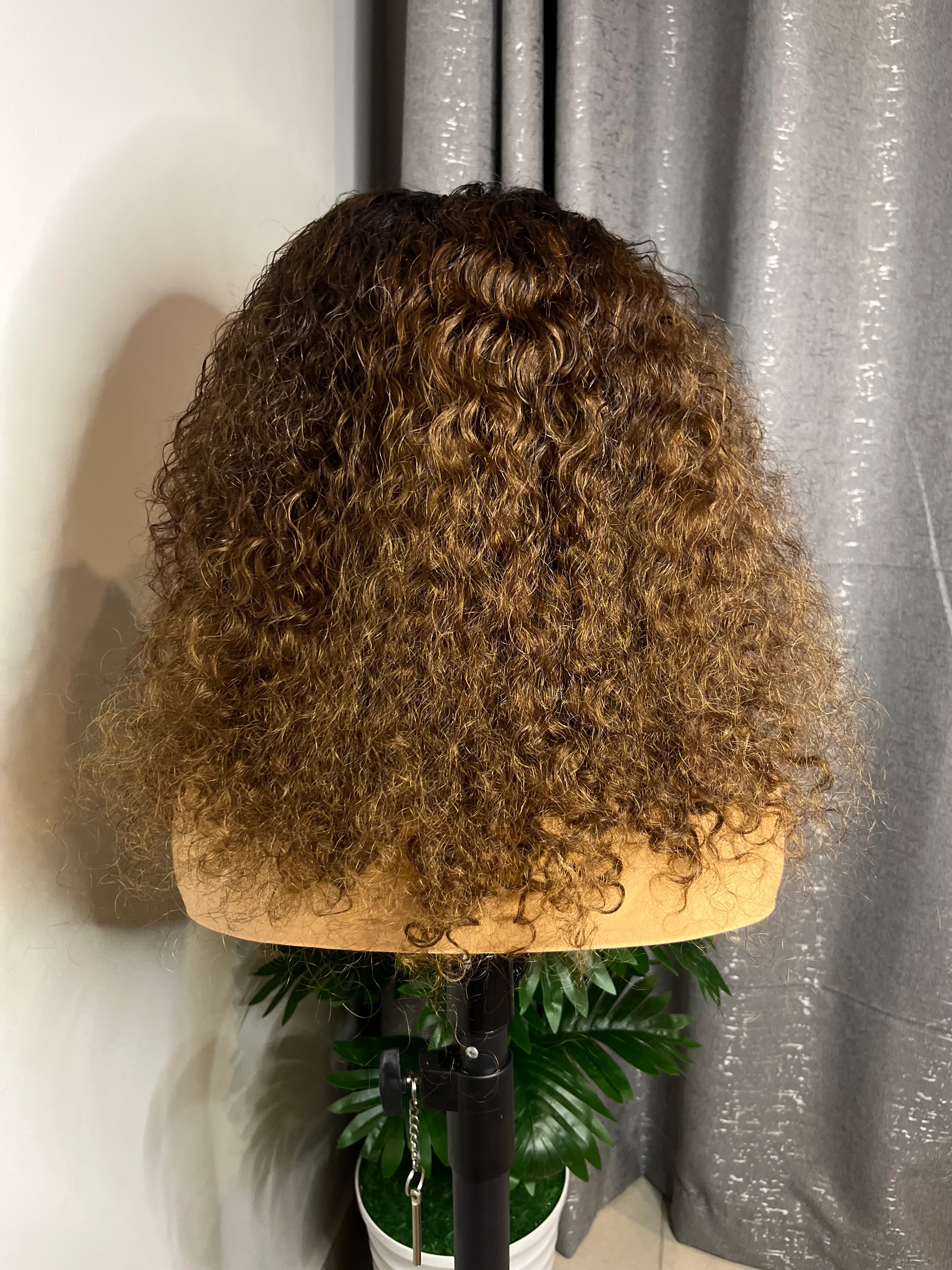 Ombré water wave