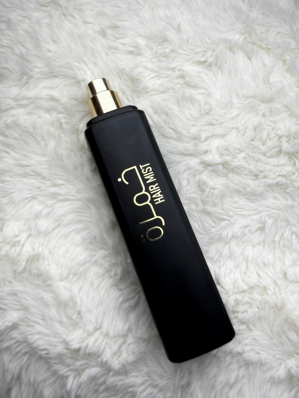 Female hair mist