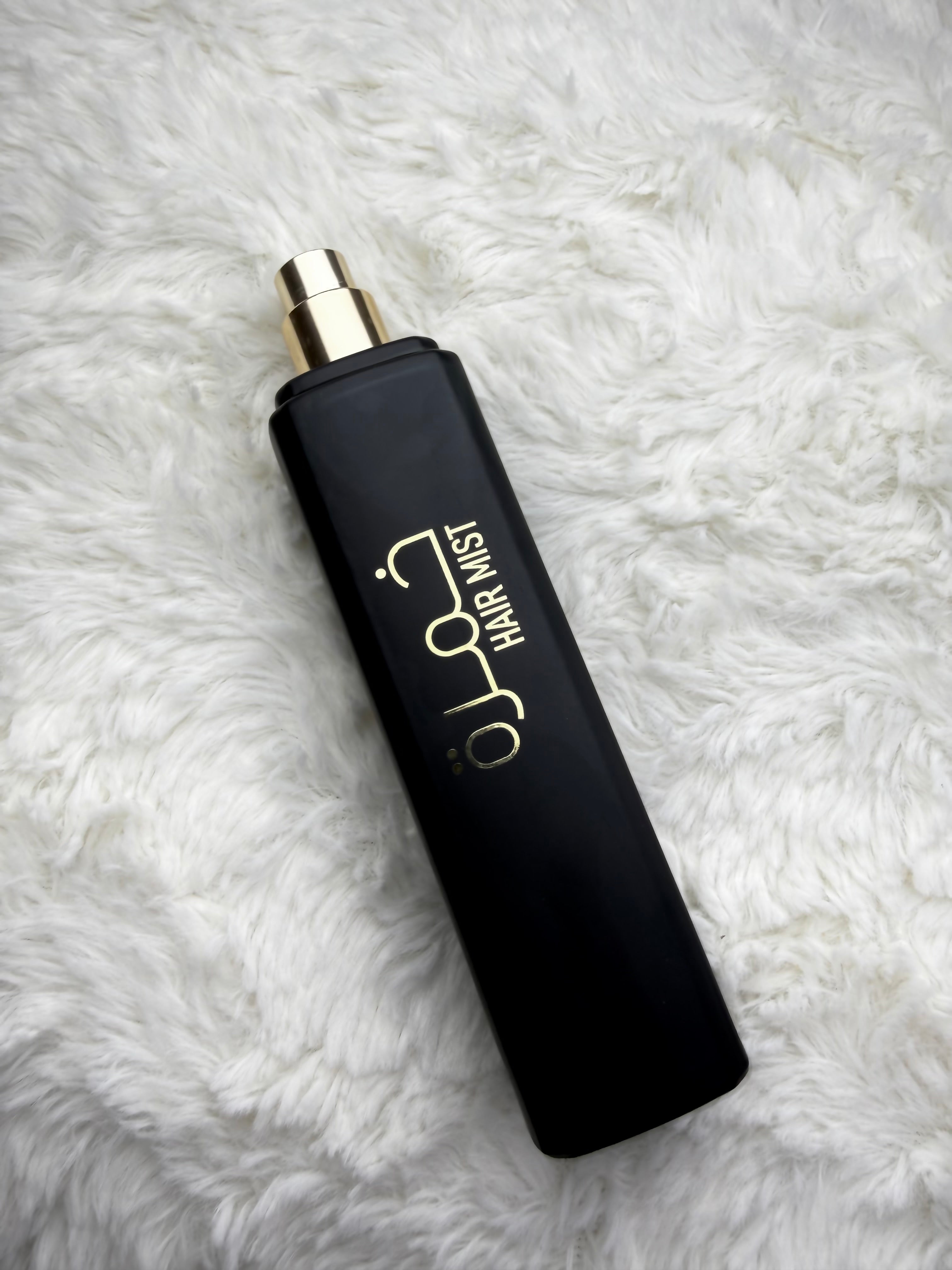 Female hair mist