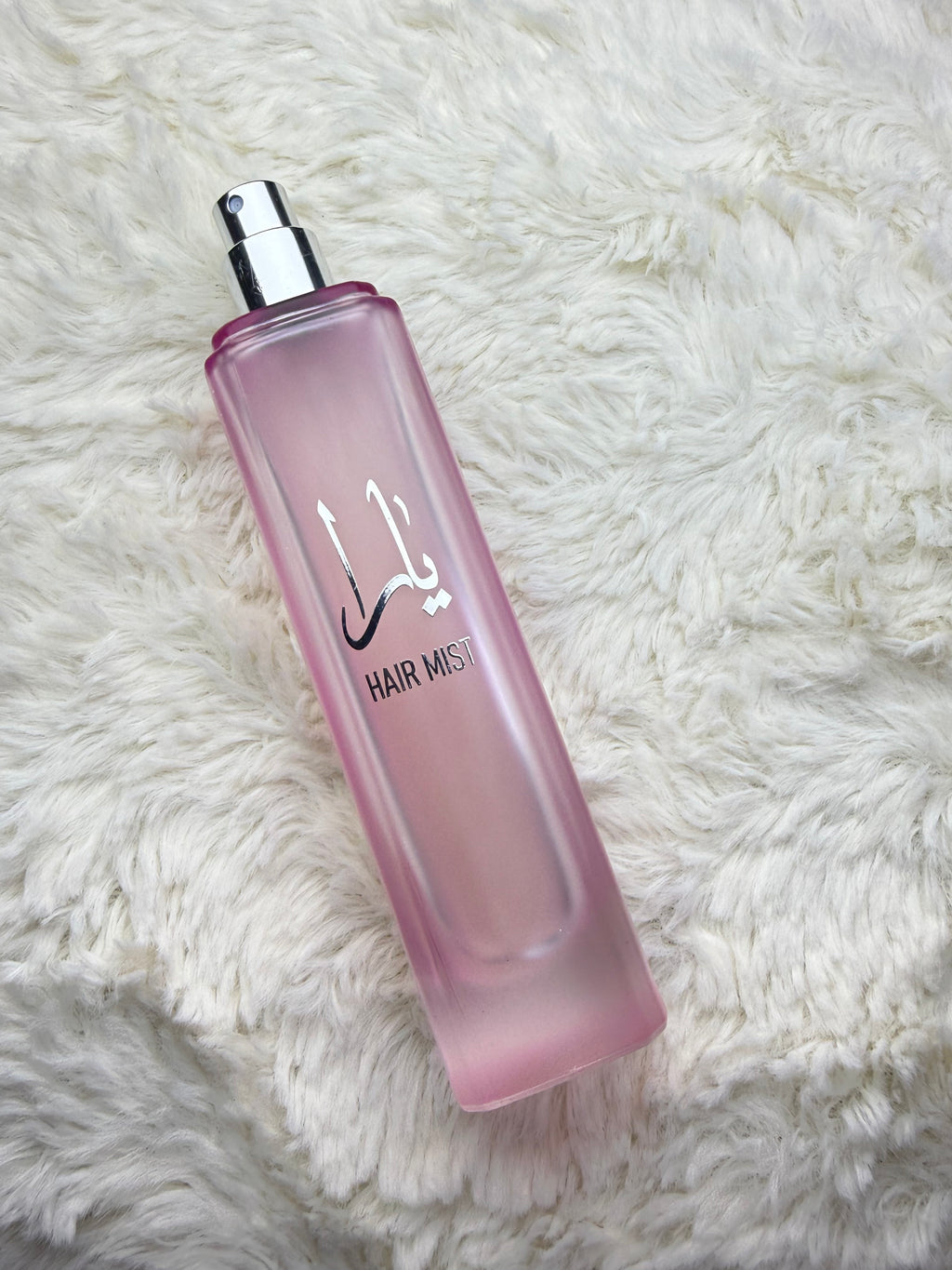 Female hair mist